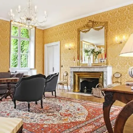 Chateau Atypique Proche Bordeaux